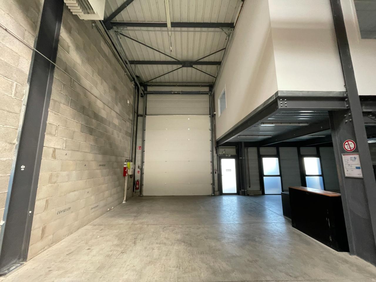 Local d'activité Corbas 373m² Vente local d'activité Corbas Rhône OVACT2421485 3